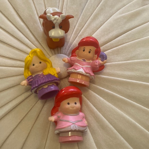 Fisher-Price Other - 🎀 - Bundle Little People Rapunzel Ariel Little Mermaid & Cow - Princess